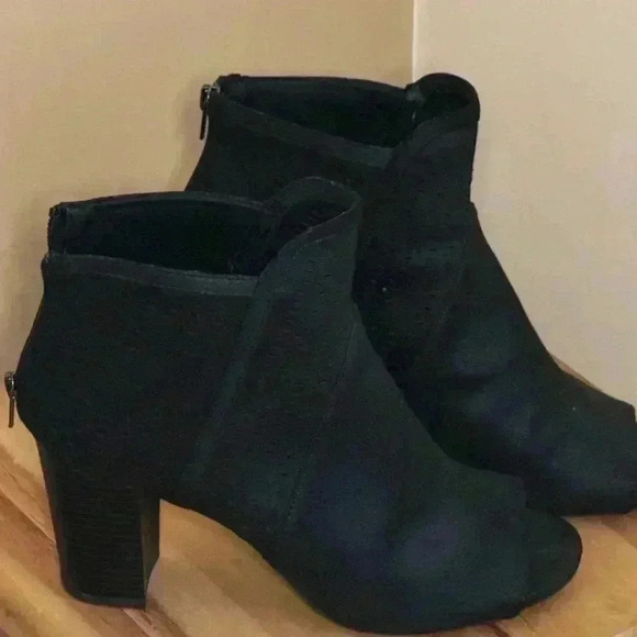 American Eagle Peep toe leather boots with geometric upper design - Size 11 - Picture 3 of 9